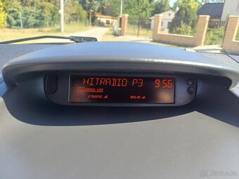 Predám Renault Clio Grandtour 1.2 benzín ,55kw rok výroby 20 - 16