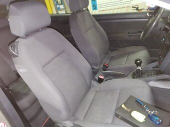 Prodám VW GOLF 5 1,4 55Kw 2005 ,Euro 4 - 16