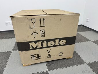 Pečící trouba s mikrovlnou Miele H 7440 BM Obsidian černá - 16