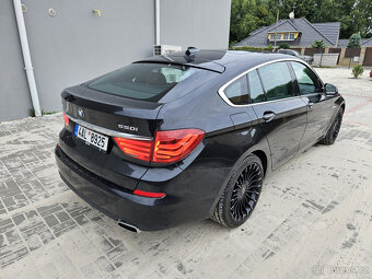 BMW 550i GT – V8, INDIVIDUAL, LASER SVĚTLA, MAX VÝBAVA - 16
