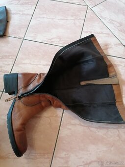 Dámské, kožené kozačky vel. 40 - 16