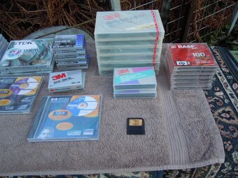 ZÁZNAMOVÁ  MÉDIA - 16