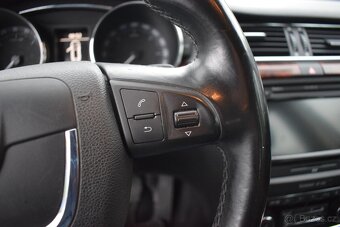 Škoda Superb 2,0TDi DSG,PLNÁ VÝBAVA - 16