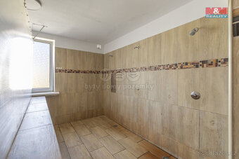 Prodej ubytovacího zařízení, 800 m², Přerov, ul. Dluhonská - 16