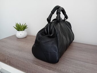 By Valentinos dámská vintage kabelka kožená - 16