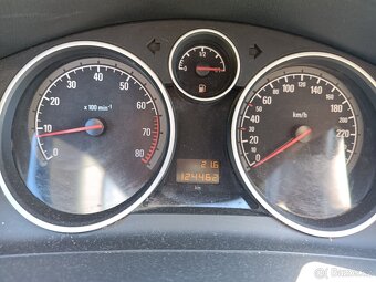 Opel Zafira 1.8i 2011, 124tkm, 7míst - 16