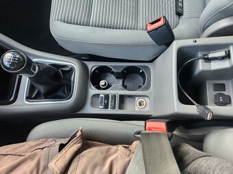 Alhambra 2.0TDI 103kW nebourané, 7 míst, navigace, serviska - 16