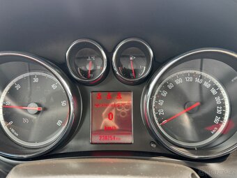 Opel Zafira Tourer 2.0 CDTI 81kw, NOVÉ ROZVODY,NOVÁ STK - 16