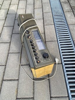 Retro rádio Tesla - 16