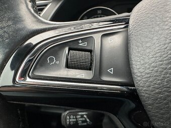 Škoda Superb 2.0 TDi DSG ACC BIXEN NAVI - 16