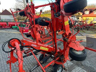 Obraceč sena, píce KÜHN GF 7702 - 16