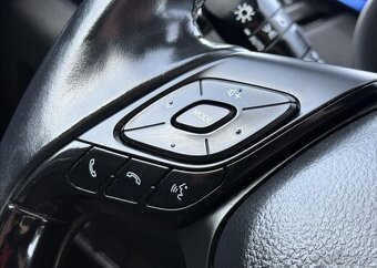 Toyota C-HR 1,8 Hybrid NAVIGACE, SERVISKA hybridní automat - 16