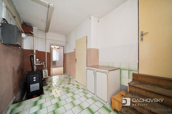 Prodej rodinného domu 103 m², pozemek 2.306 m², Seč - 16