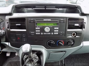 Ford Transit 2.2 TDCI MWB 300 TRND 9 MÍST - 16