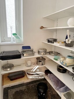 Pronájem prostorného  bytu, s balkonem a krbem-  2+1, 102 m2 - 16
