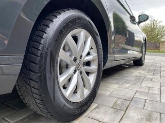 VW Passat B8 Vatiant/kombi 1.6 TDi 88kW DSG ACC - 16