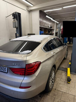 BMW 5GT F07 530D - 16