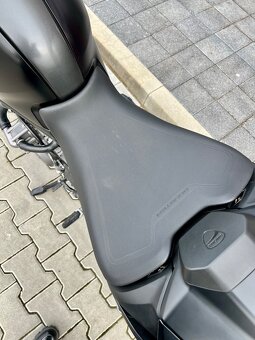 Monster  Plus 937 - 16