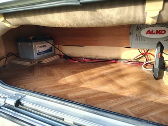 Wilk de Luxe 500, mover, TV, předstan - 16