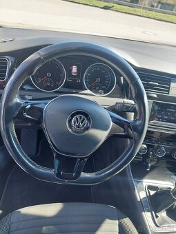 VW GOLF 1,6 TDi - 16