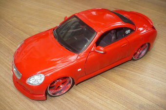 Model auto 1:18 Lexus SC 430 - 16