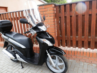 Honda SH 125i (2010) - 16