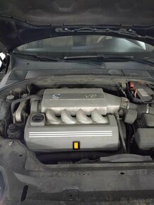 Volvo S80 V8 4.4i - 16