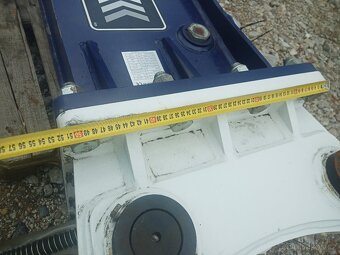Hydraulické kladivo 13-20t - 16