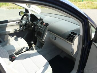 VW Touran 2.0 TDi HIGHLINE-103 KW. Mod. 2006, Bez koroze - 16