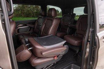 Mercedes Benz V250d 4Matic, 1.MAJ, ČR, ACC, 360, Tažné - 16