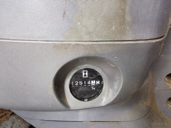 Prodám kolový nakladač HITACHI EX 135W - 16