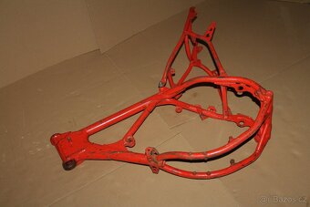 ČZ 125/519 Rám, nádrž , molitan sedla a další díly - 16