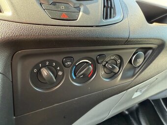 Ford Transit Custom 2.2TDCi 92Kw 1-Majitel - 16