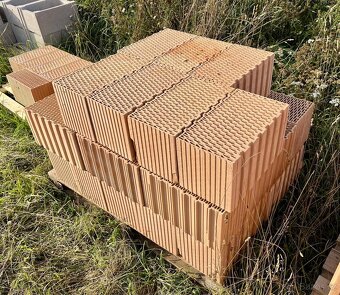 Cihly Heluz Family 50, 44, 38 - 16