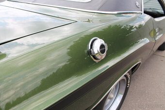 1970 Dodge Challenger R/T SE 383 V8, manuál - 16