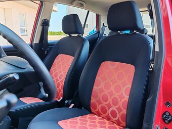 benzínový Hyundai i10  2009  klima - 16