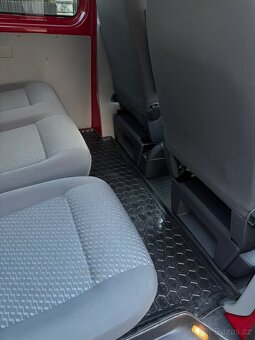 VW Transporter T5 2.0 TDI - 16