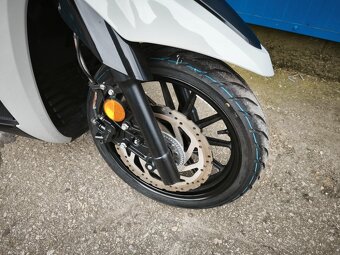 Kymco Agility 300i ABS (2020) jako nové, 9000 km SLEVA - 16