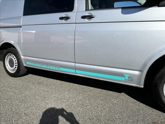 VW T5 Transporter 2,0TDi, 6Míst, velmi pěkný bez koroze - 16