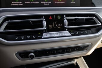 BMW X5 xDrive30d 210 kW (2021) - 16