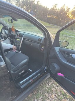 Mercedes b clas - 16