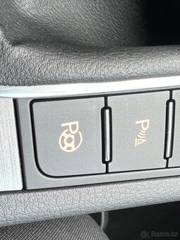 VW Passat Variant 2.0TDI 103KW Manuál Kamera NAVI ACC 2014 - 16