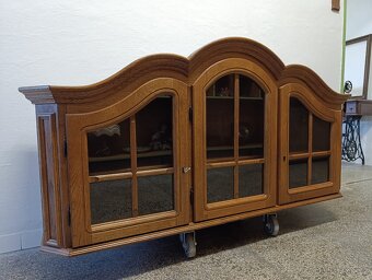 Závěsná vitrína, masív, Nábytek s příběhem - 16