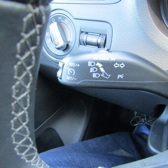 Volkswagen Polo V 1,2i 51kw, 2013, NAJETO 104 929km - 16