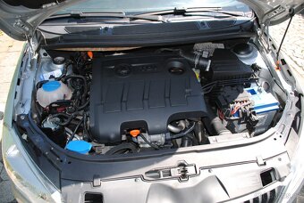 Škoda Fabia 2 kombi 1.6TDi 66kW - klimatizace - rv. 08/2013 - 16