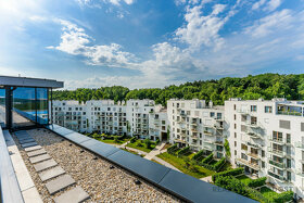 Exkluzivní byt 4+kk v industriálním stylu s panoramatickým v - 16