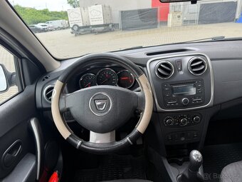 Dacia Sandero, 1.2i, 54kw Původ ČR 1. maj. - 16