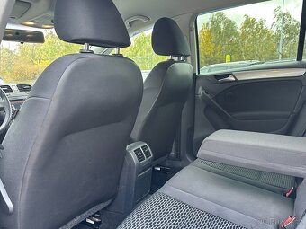 Volkswagen Golf 2011 - 16