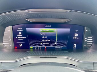 Škoda Superb 2,0 TDi DSG VIRTUAL ACC ZÁRUKA / 2021 - 16