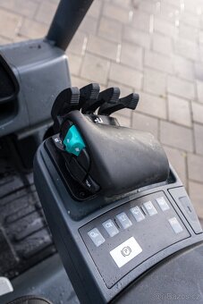 Vysokozdvižný vozík Jungheinrich TFG 320s - 16